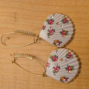 BETSEY JOHNSON Floral Gold Hoop Earrings
